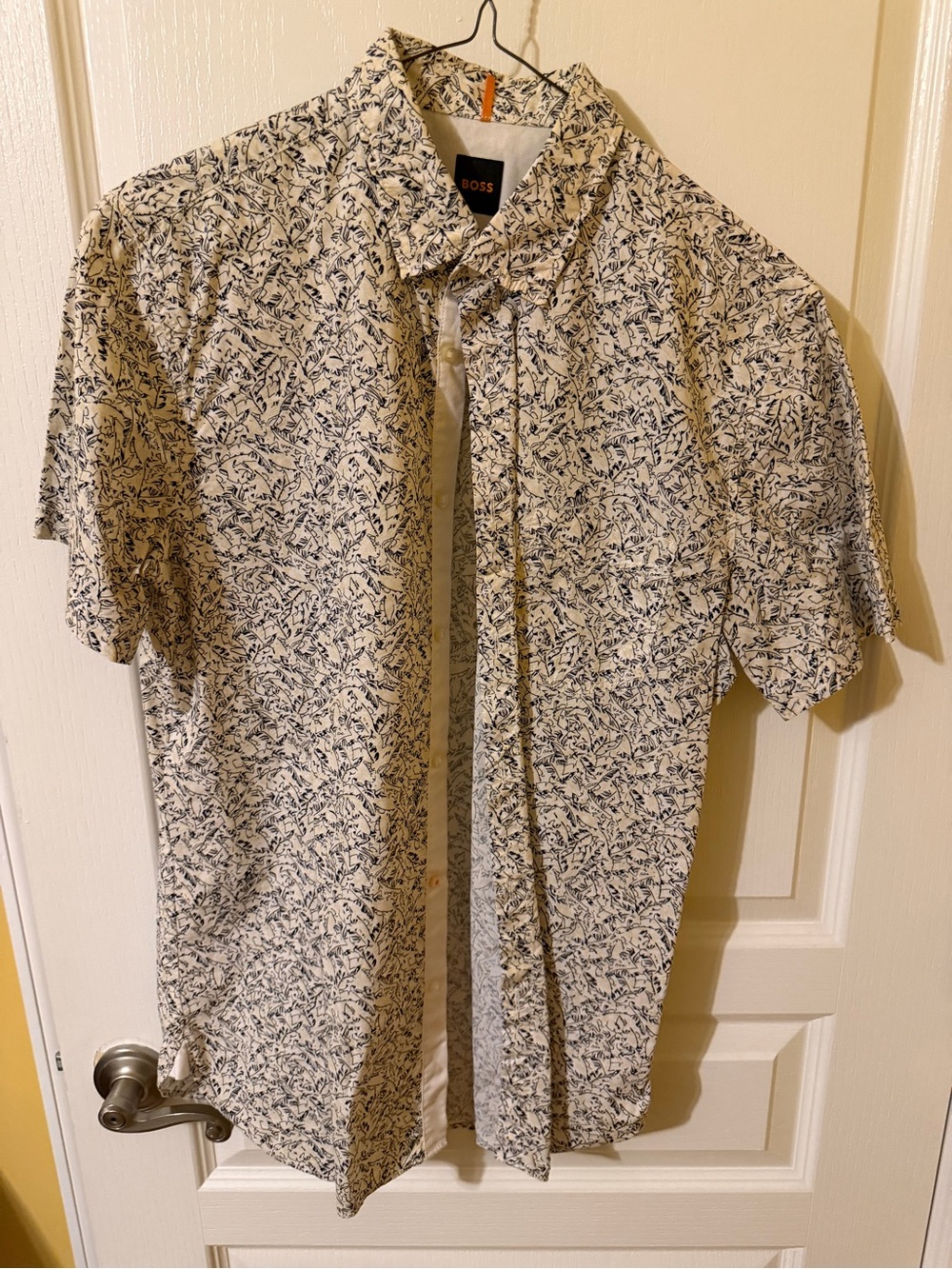 Boss Short-Sleeve Button-Down Shirt in Cream and Navy Print